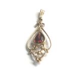 9ct gold garnet pendant 1g