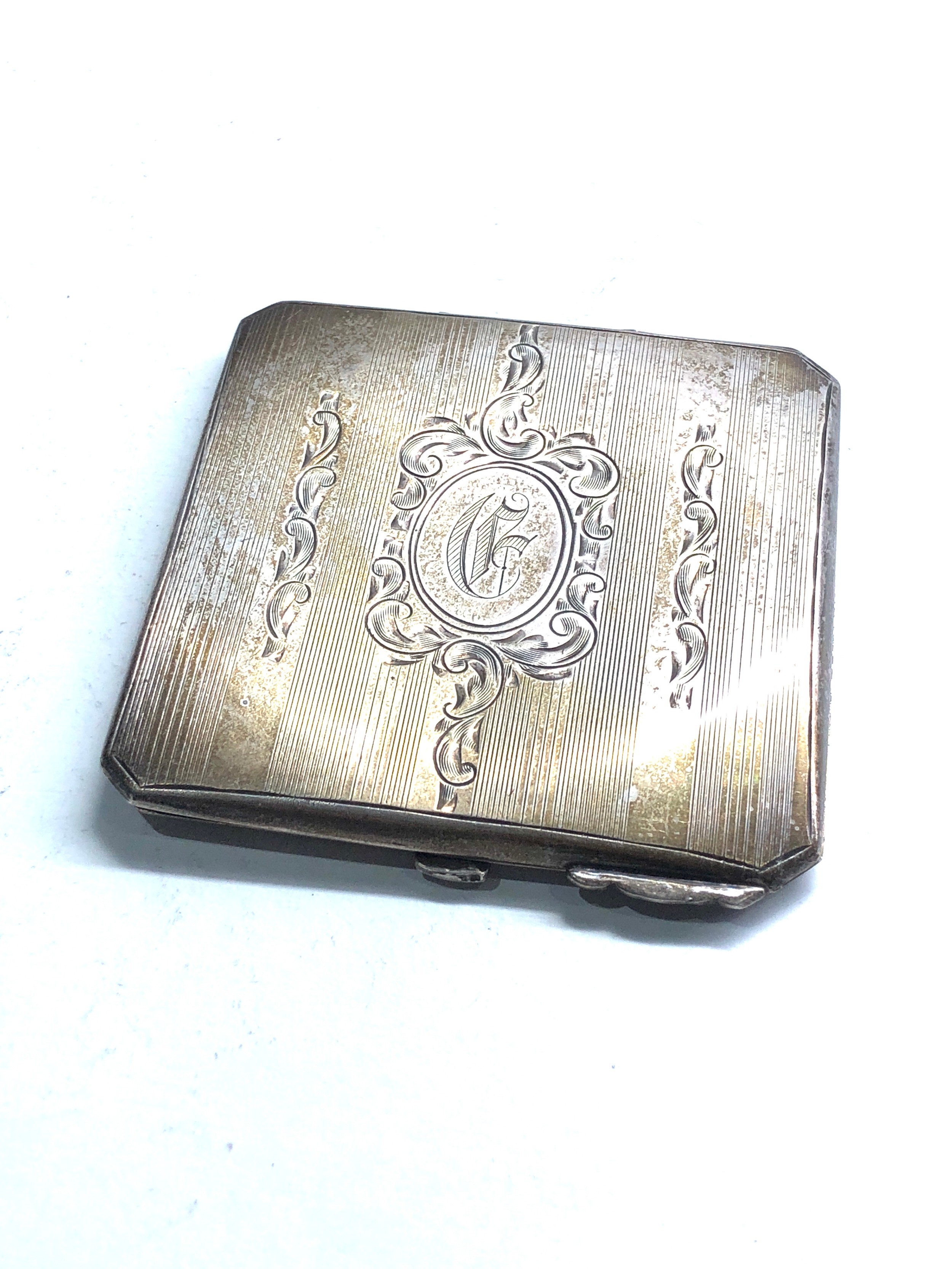 Silver compact measures approx 6.5 cm dia weight 70g no mirror etc