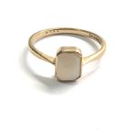 9ct gold vintage opal dress ring - Hallmarked Chester (1.6g)