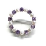 9ct white gold pearl & amethyst brooch 3.7g