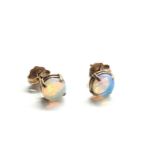 9ct gold opal earrings weight 1g