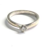 9ct white gold diamond inscribed band ring (2.7g)