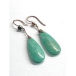 9ct gold vintage aventurine teardrop earrings missing small stone on chain (2.6g)