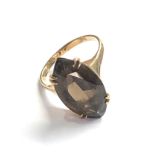 9ct gold vintage smoky quartz ring (5.5g)