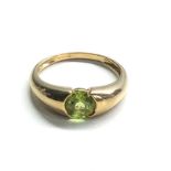 9ct gold peridot ring weight 3.1g