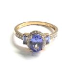 9ct gold tanzanite & diamond ring weight 2.7g