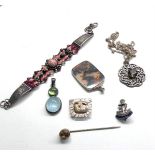 Selection of antique / vintage jewellery etc