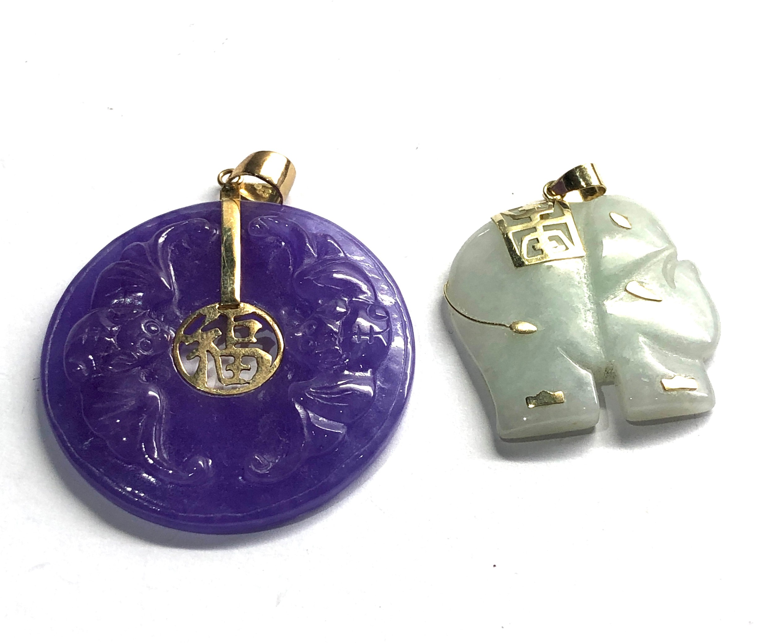 2 x 9ct gold jade oriental good luck pendants i (16.2g)