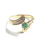 14ct gold diamond & emerald ring weight 3.5g