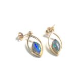 9ct gold opal doublet earrings weight 3.5g