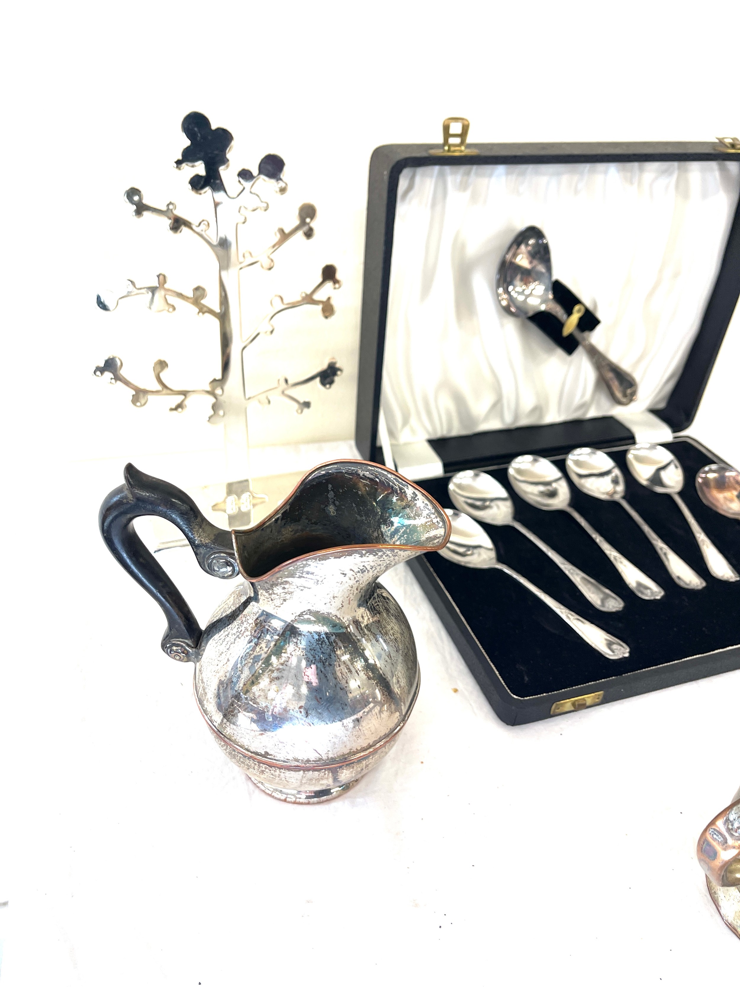 Selection of silver plated items to include whistle, jug etc - Bild 3 aus 4