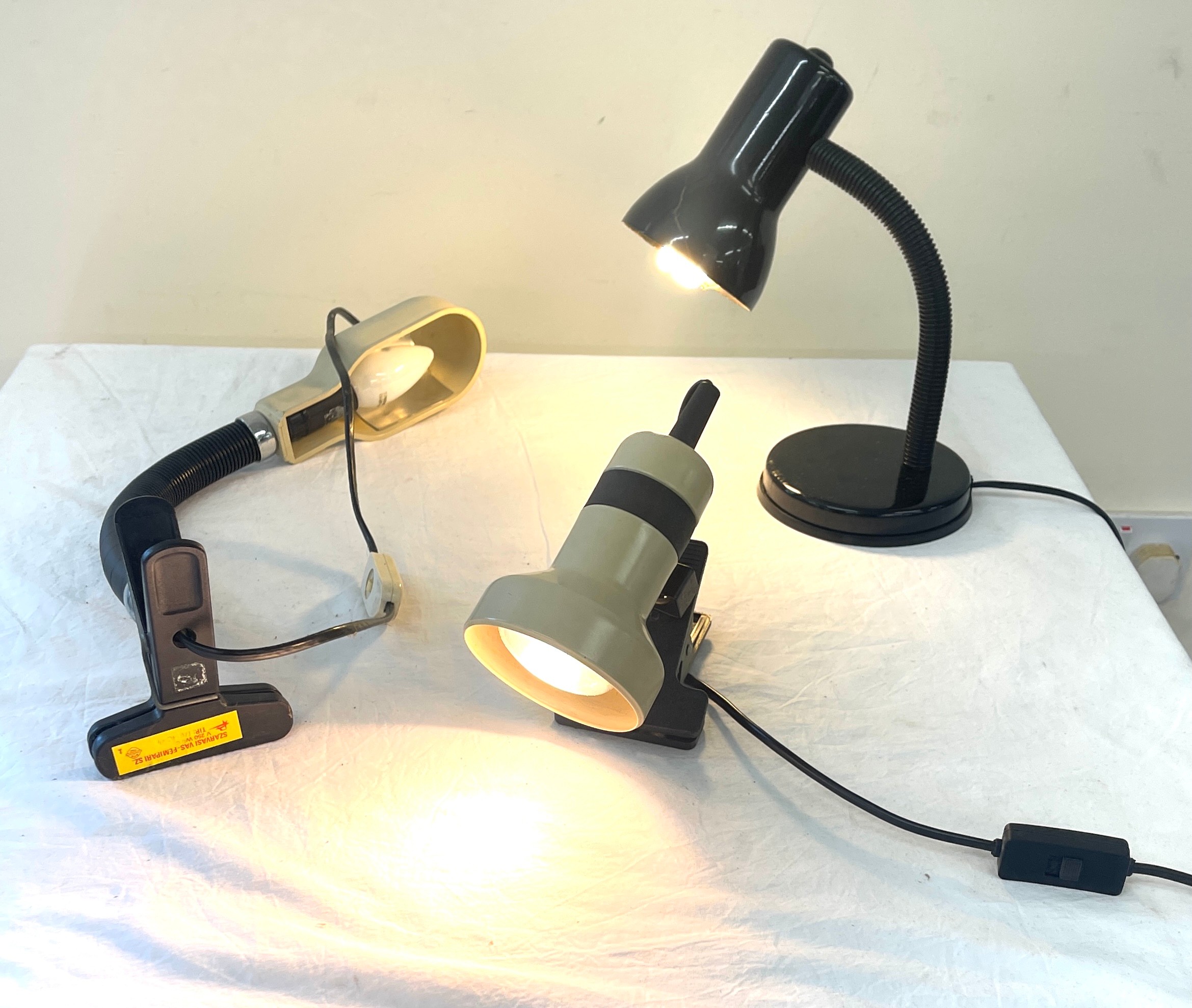 Selection of working desk lamps - Image 3 of 3