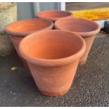 4 Terracotta planters