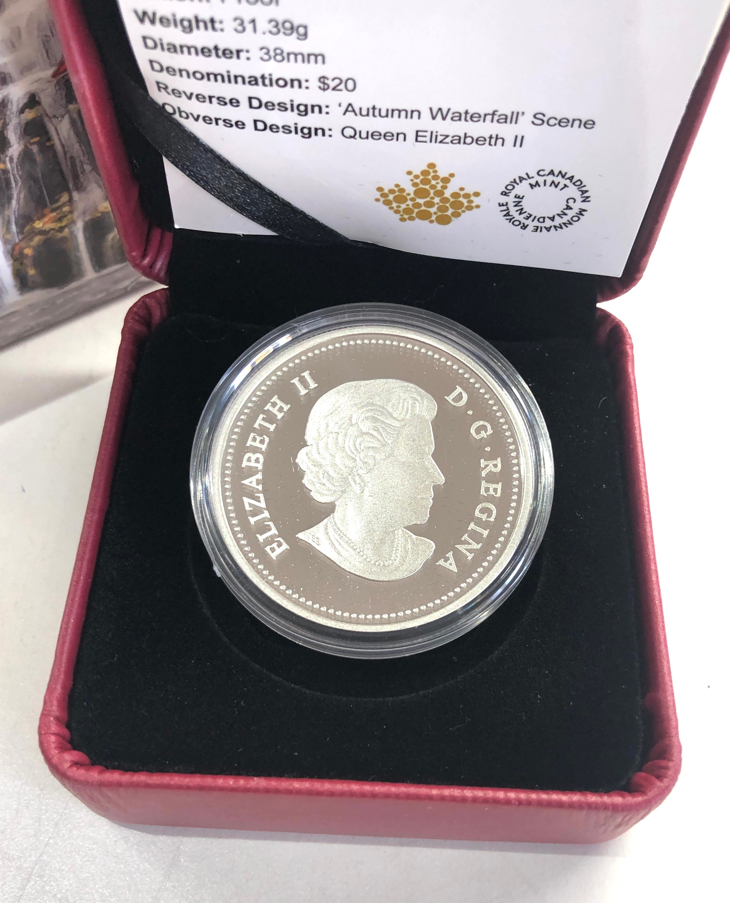 Boxed silver proof limited edition 999. 2014 silver coin cascades of autumn - Image 4 of 5
