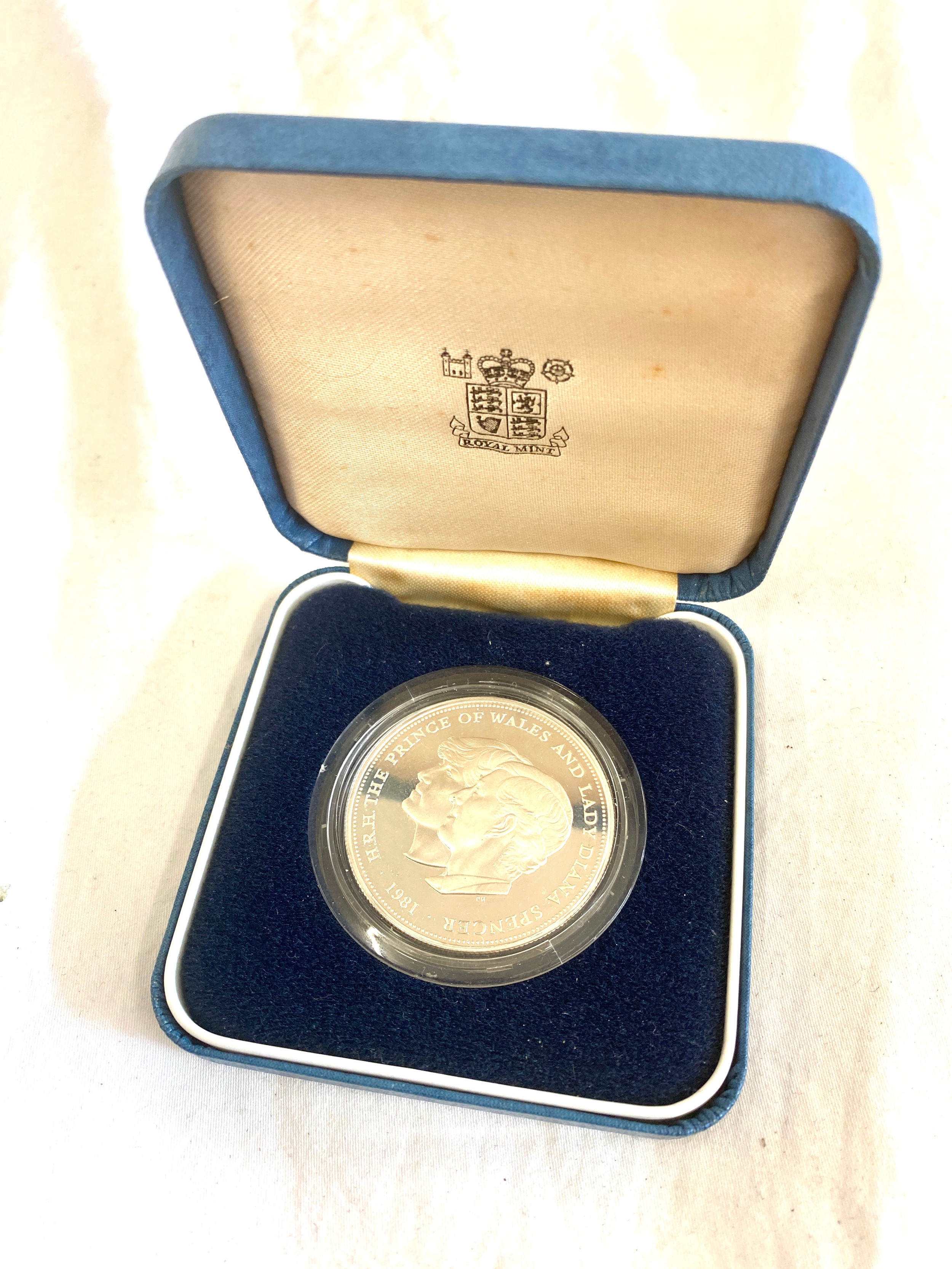 Royal mint The Prince of Wales and Lady Diana spencer silver commemorative coin - Image 2 of 3