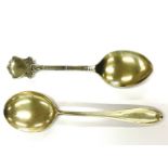 Large selection of silver items includes Vintage London silver spoons, approximate weight 27.5g,1929