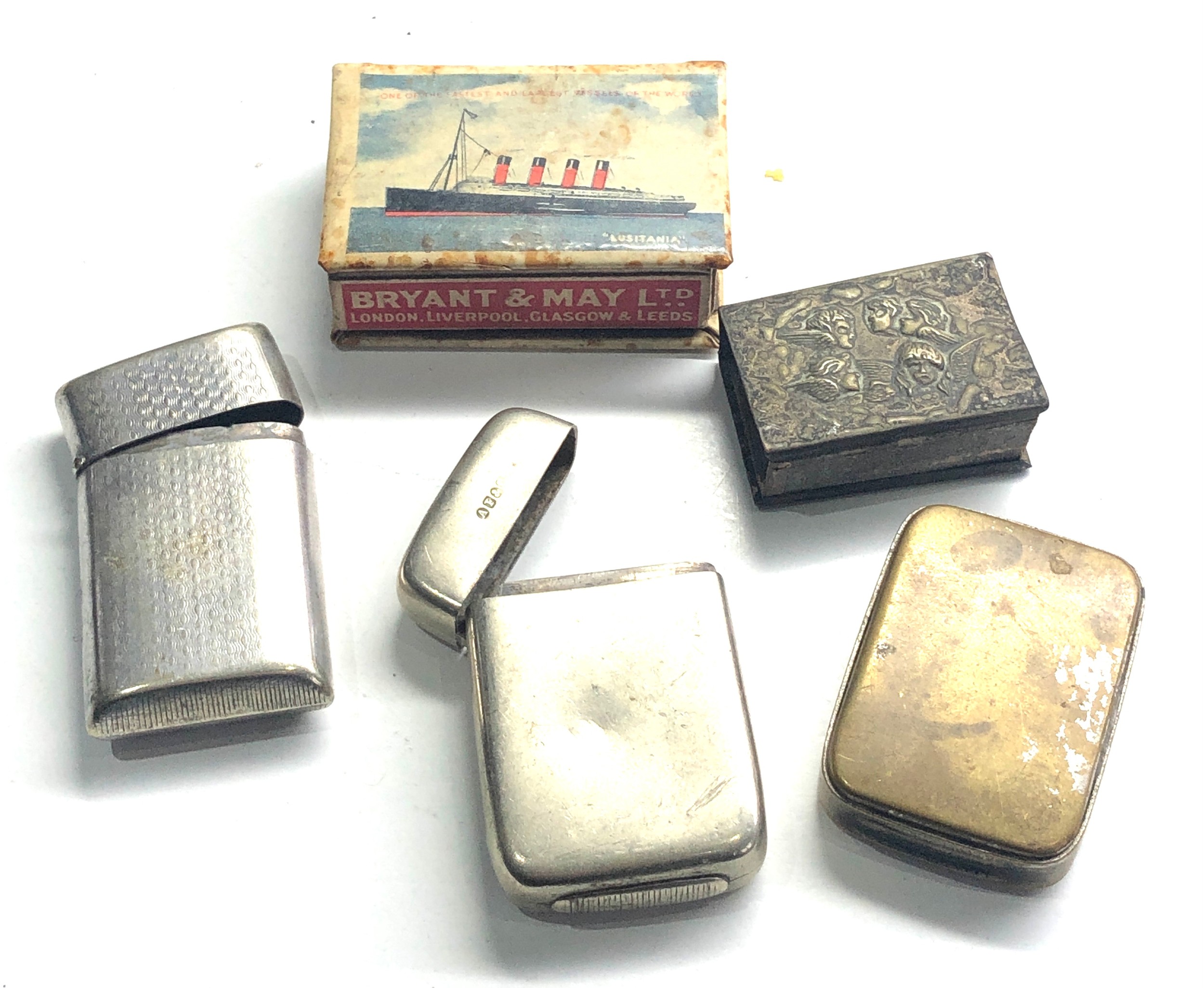 5 vintage matchboxes