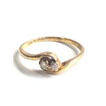 18ct gold vintage diamond two stone twist setting ring (1.8g)