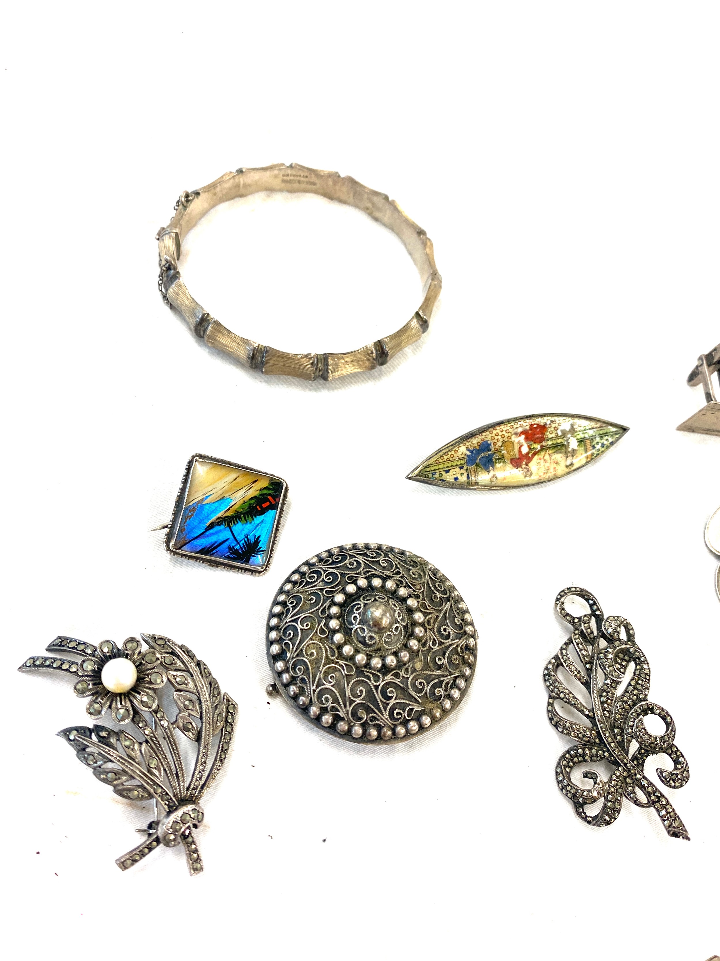 Selection of items to include silver bangle, photo frame, brooches etc - Image 4 of 4