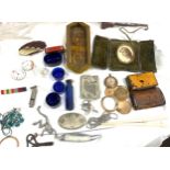 Selection of assorted pieces to include blue liners, pocket watch parts, costume jewellery etc