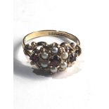 9ct gold garnet & pearl ring weight 3.5g