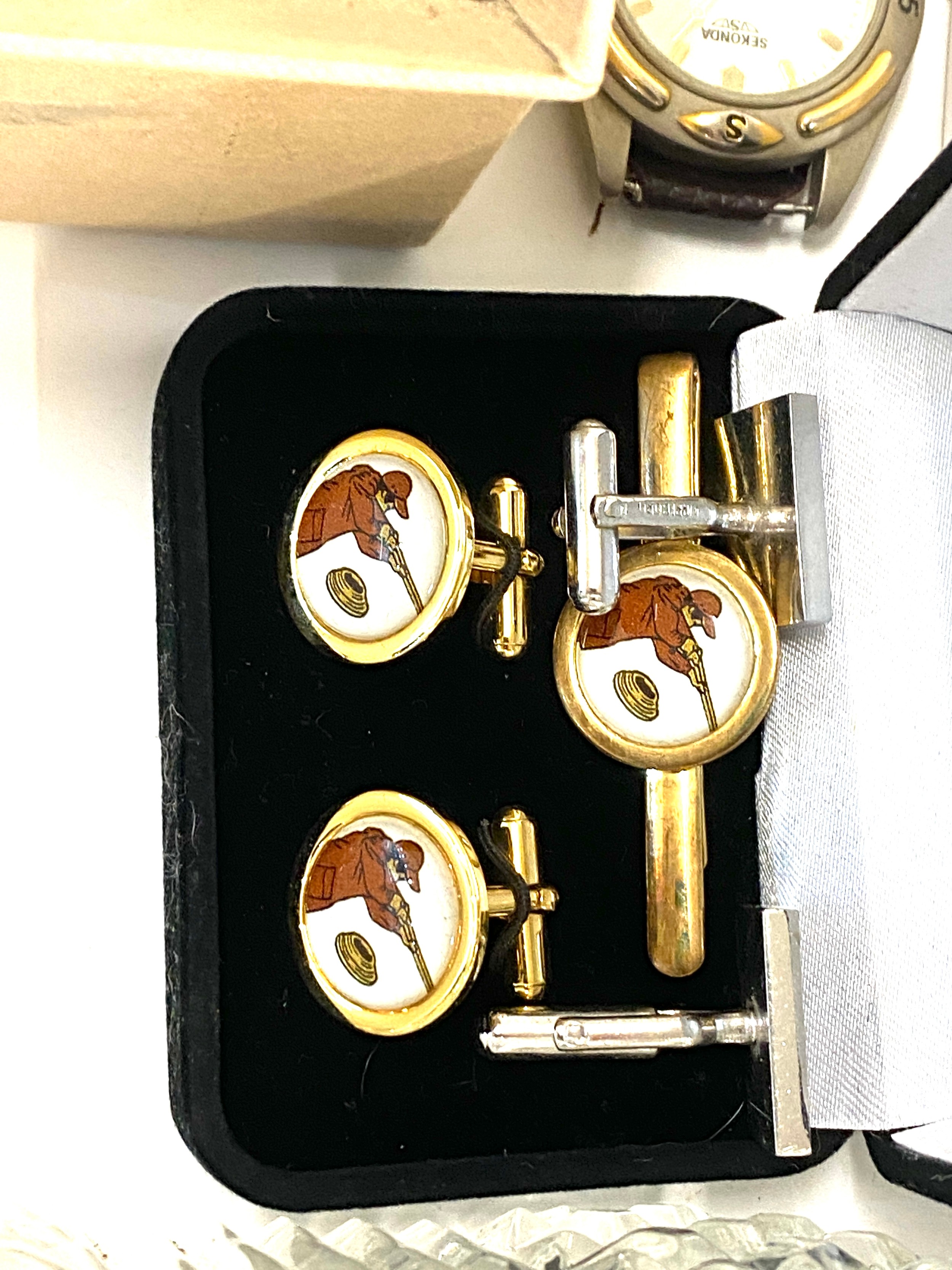Tray of misc to include watches cufflinks etc - Image 4 of 4