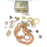 Selection of assorted costume jewellery includes gold front and back locket, beads etc