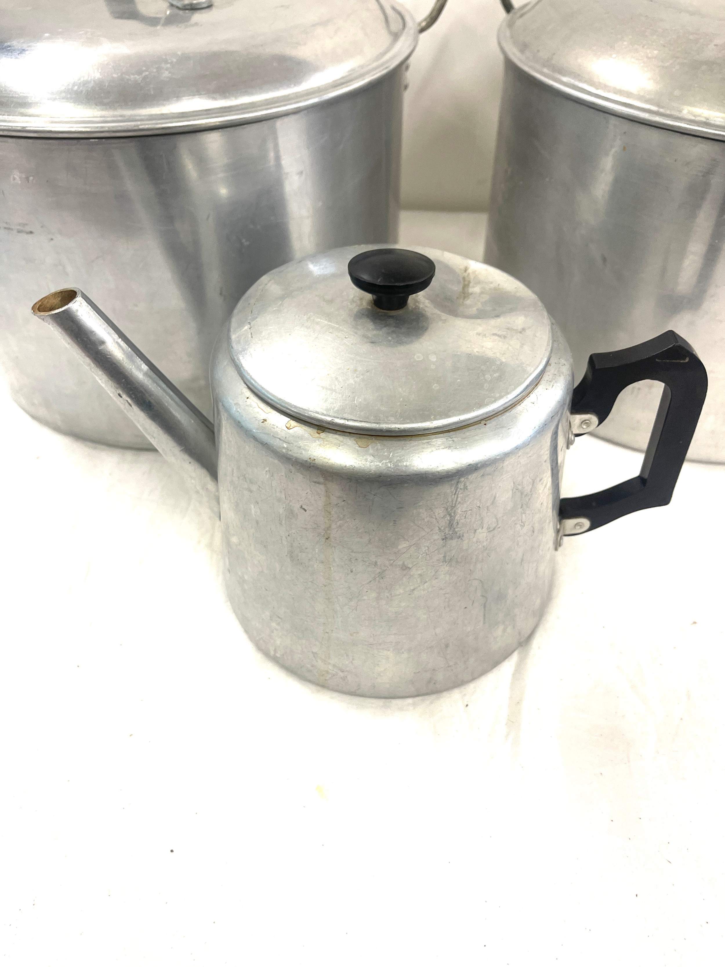 Large stainless steel pans and tea pot, approximate diameter of pans: 12 inches - Image 5 of 5