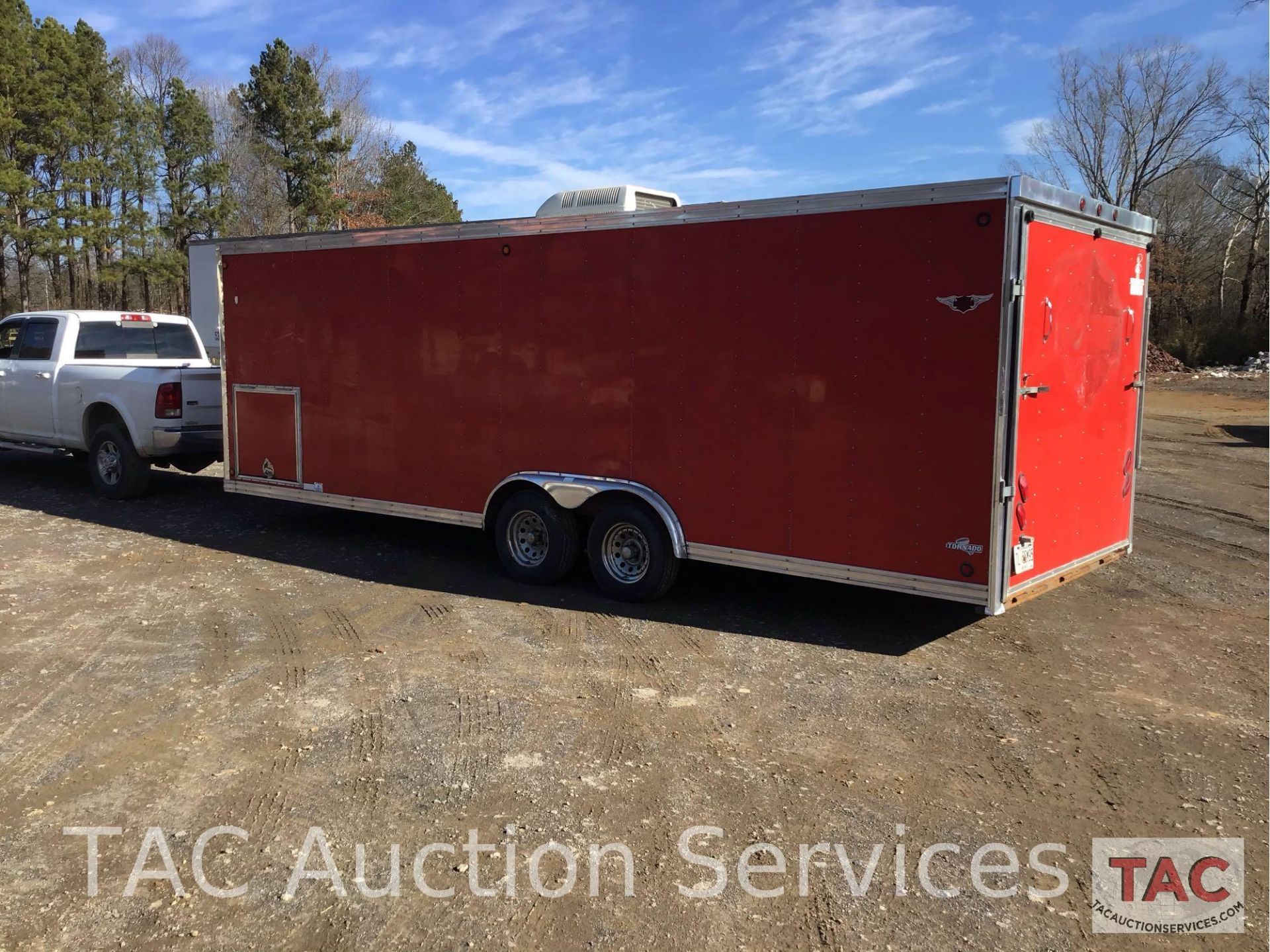 2000 28 Ft Tornado Storm Factory Built Car hauler - Image 6 of 23