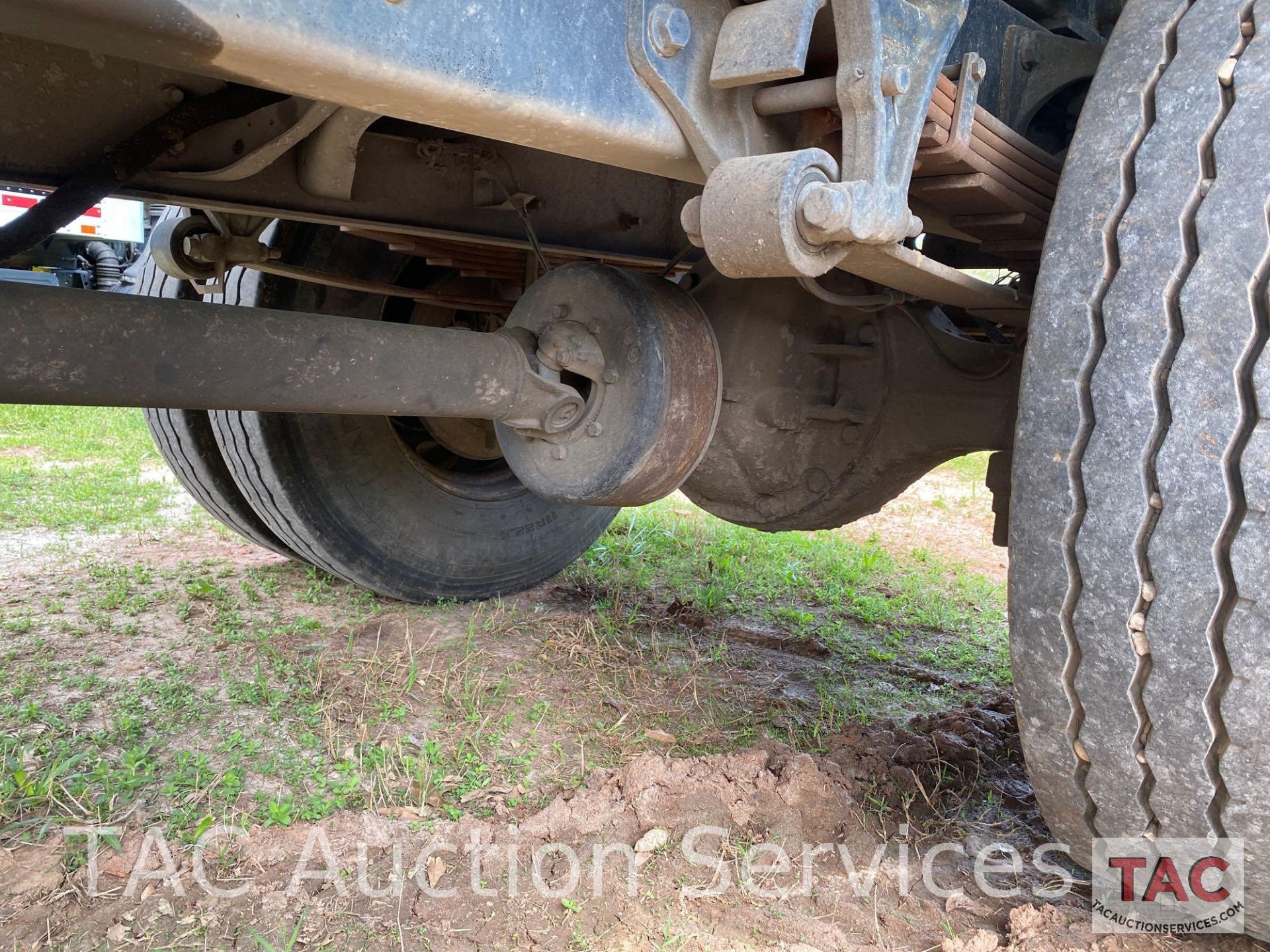 2004 Ford F-650 Dump Truck - Image 15 of 51