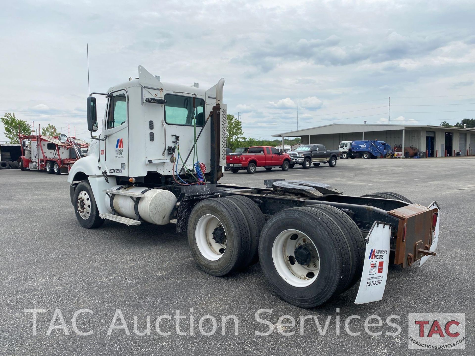 2007 Freightliner Columbia - Image 6 of 44