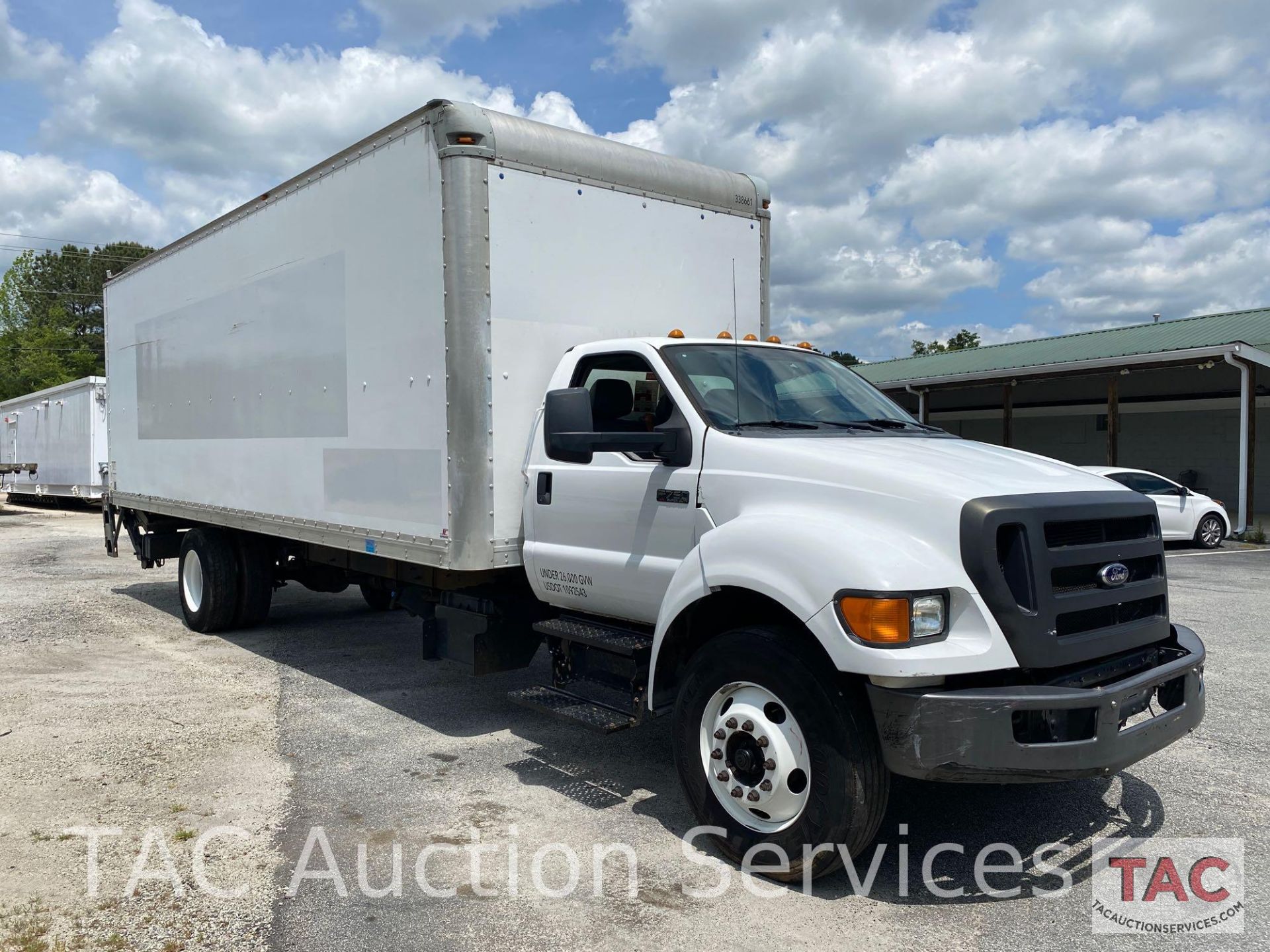 2013 Ford F-750 Box Truck