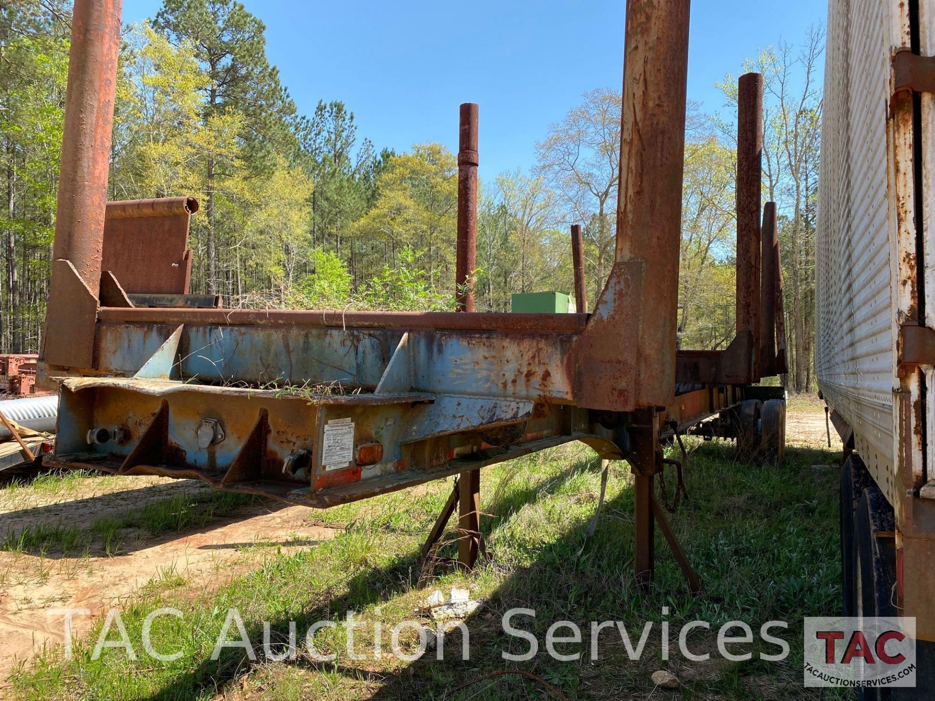 Logging Trailer - Image 3 of 19