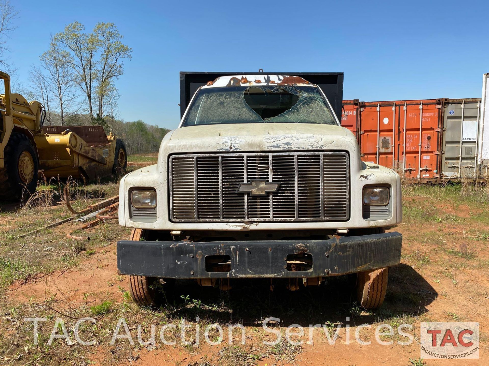 2001 Chevrolet C6500 Flat Bed - Image 2 of 33