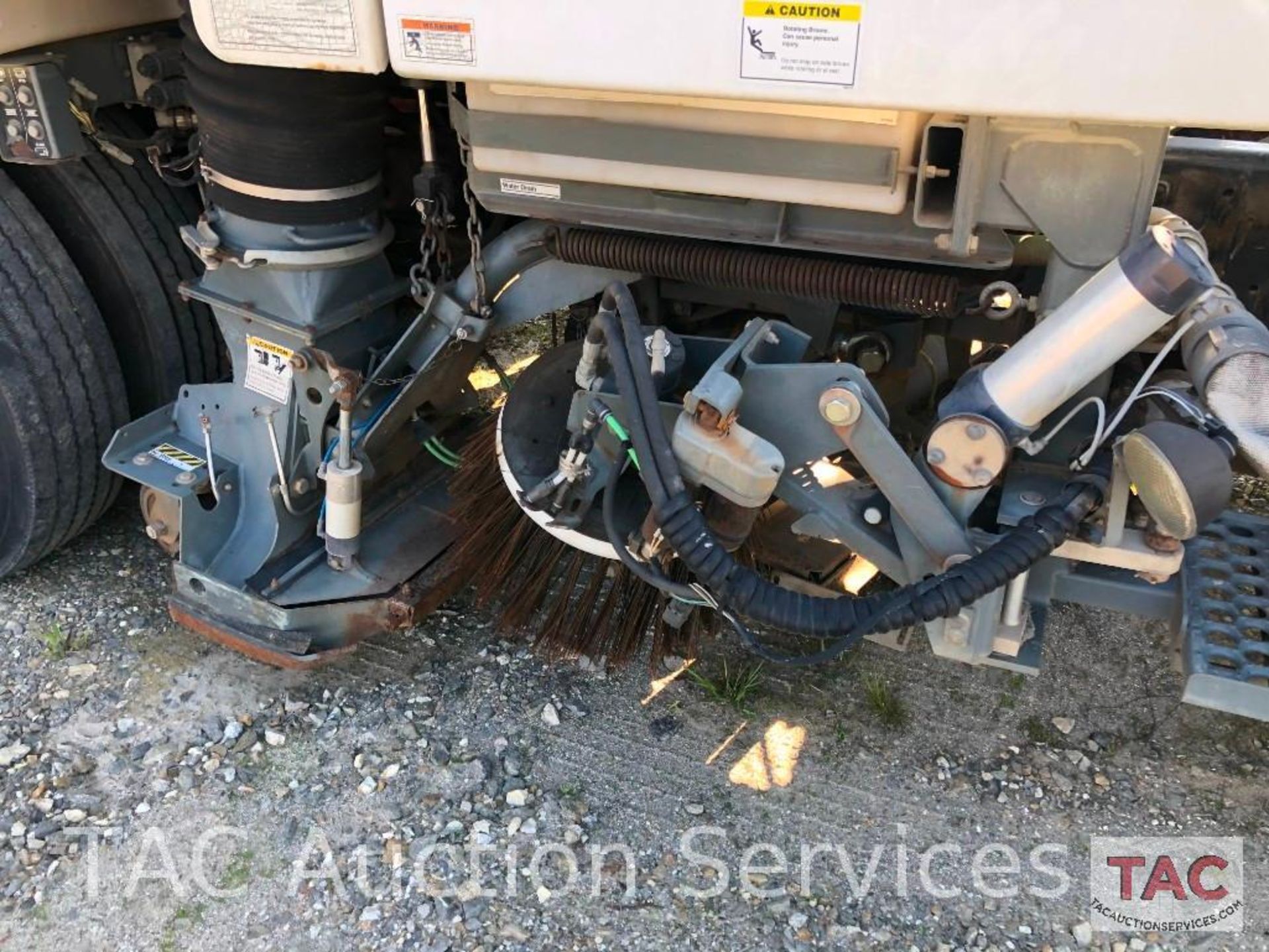 2007 Elgin Sterling SC8000 Sweeper Truck - Image 10 of 11