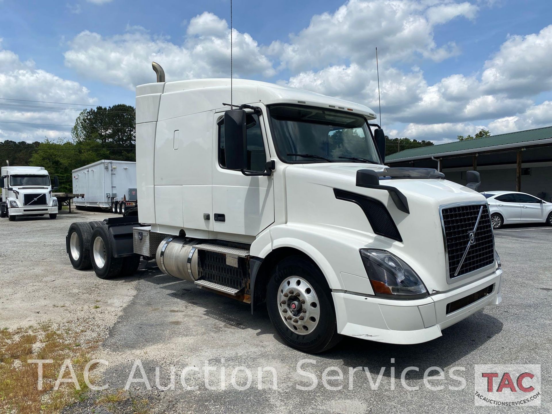 2015 Volvo VNL - Image 3 of 46