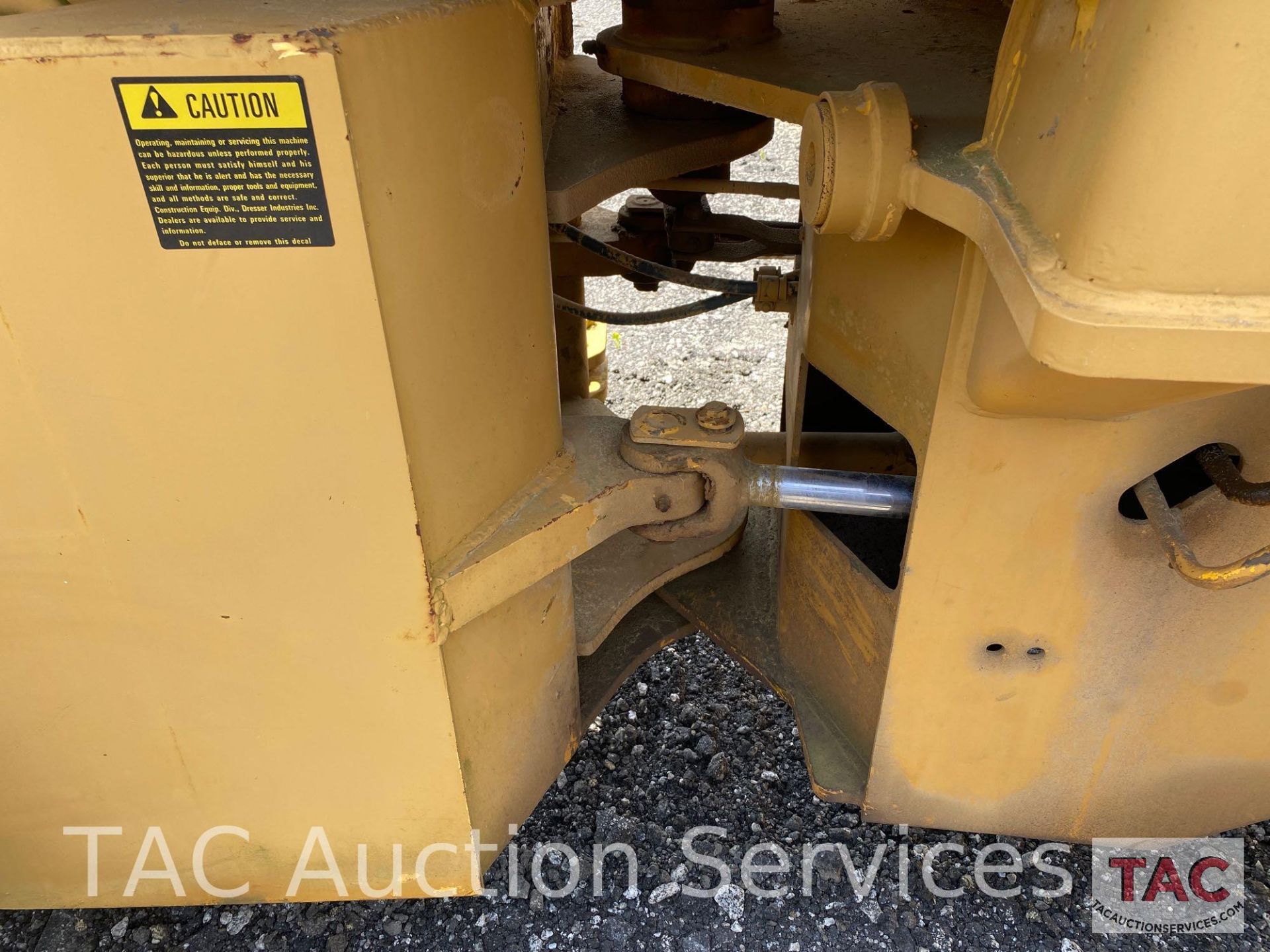 International Harvester 510B Loader - Image 10 of 31