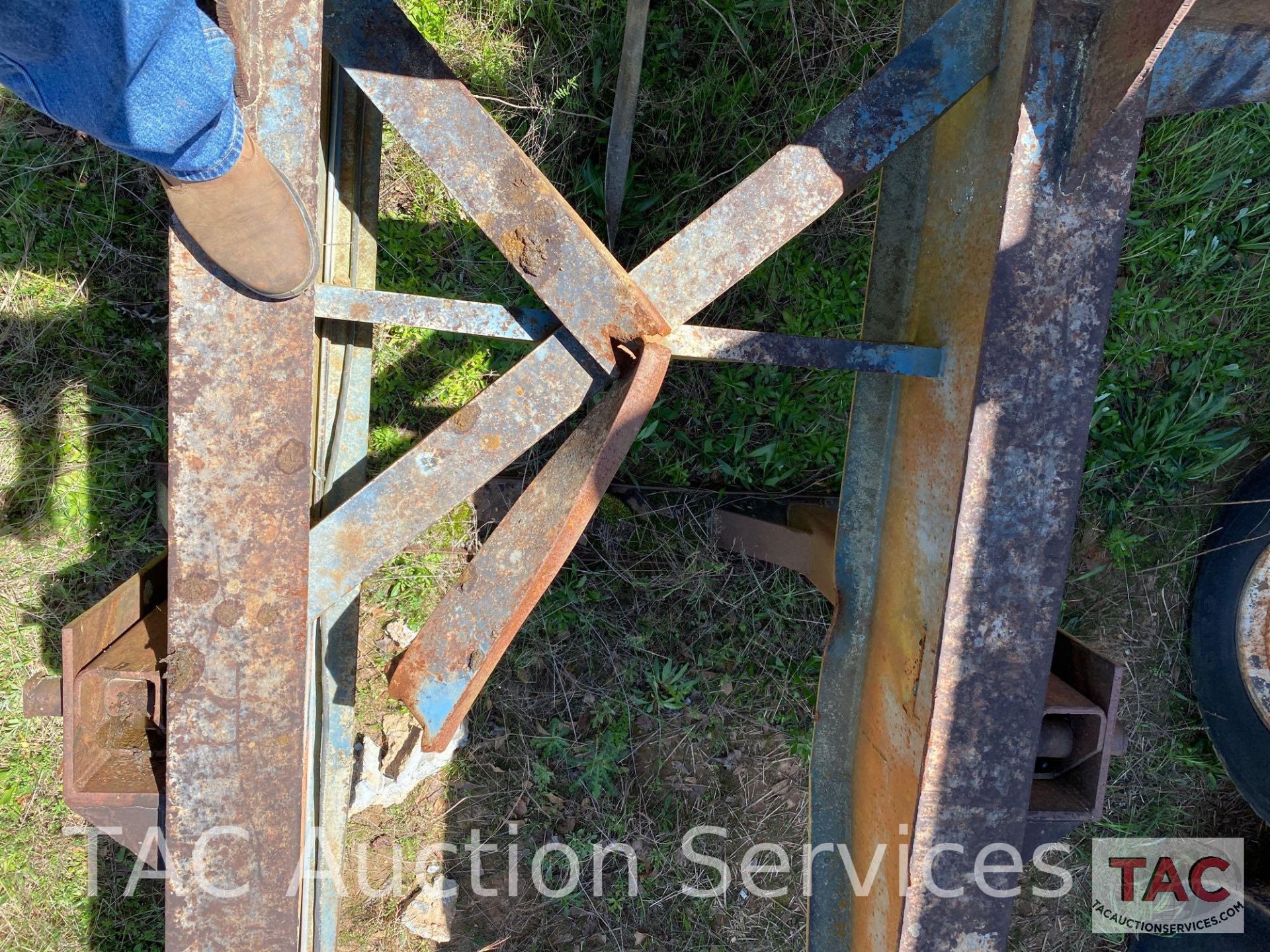 Logging Trailer - Image 13 of 19