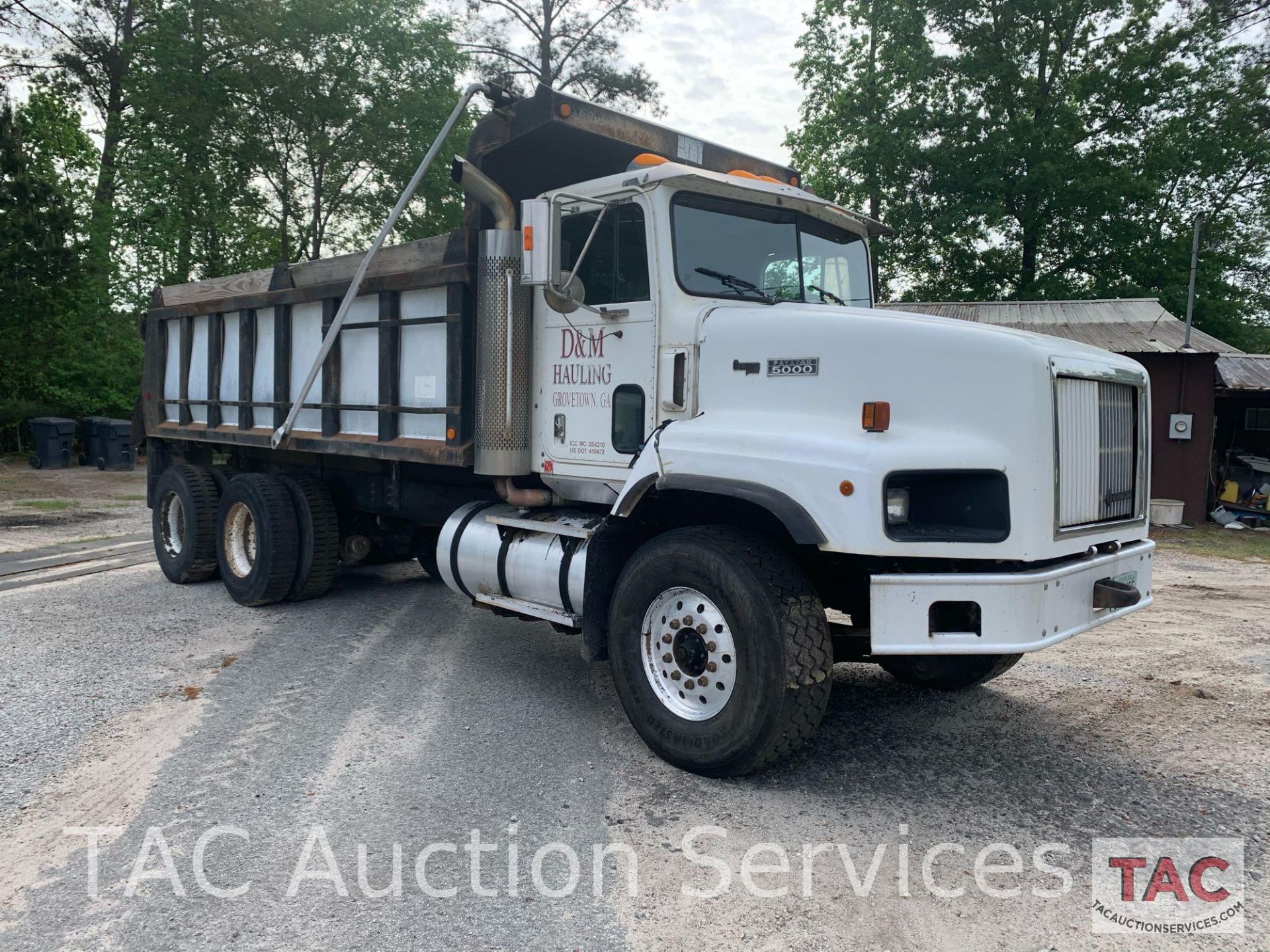 2000 International Paystar 5000 Dump Truck - Image 3 of 68