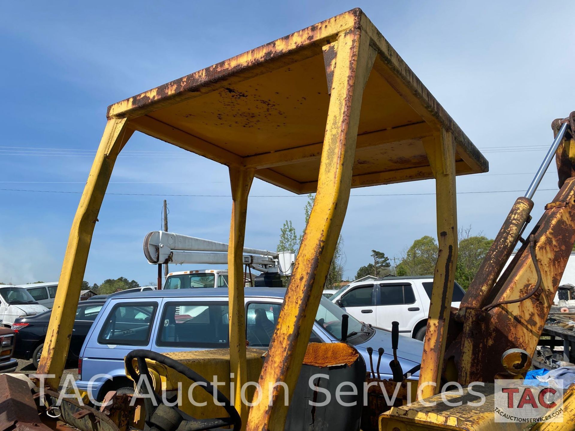 Massey Ferguson 50C Loader Backhoe - Image 34 of 45