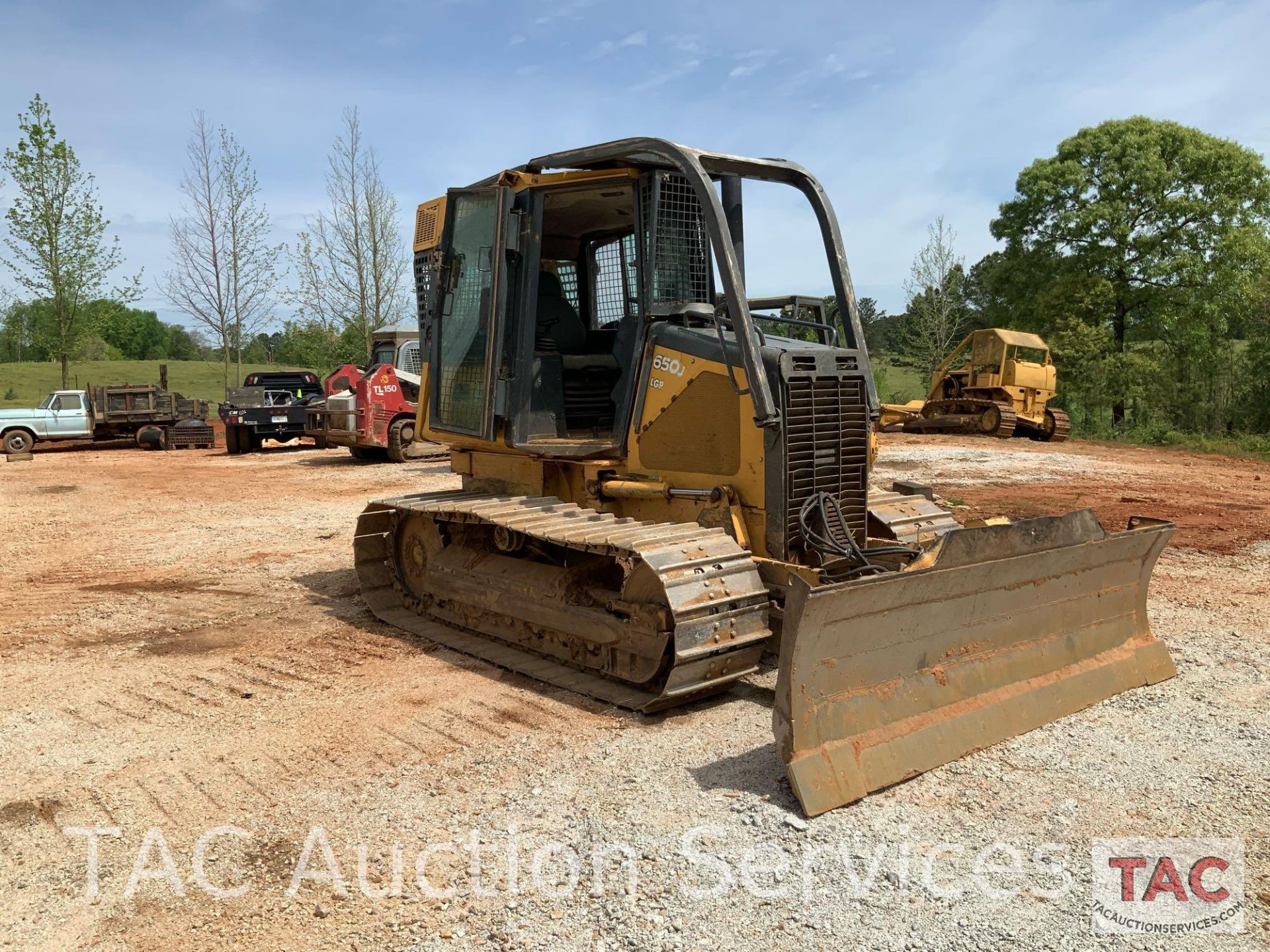 John Deere JD650J Dozer - Image 3 of 30