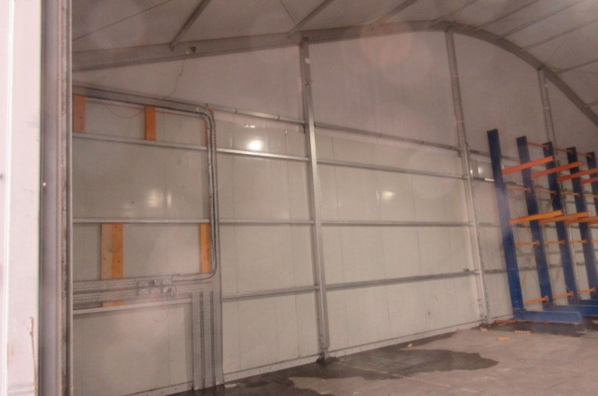 Alloy portal frame temporary building - Image 7 of 11