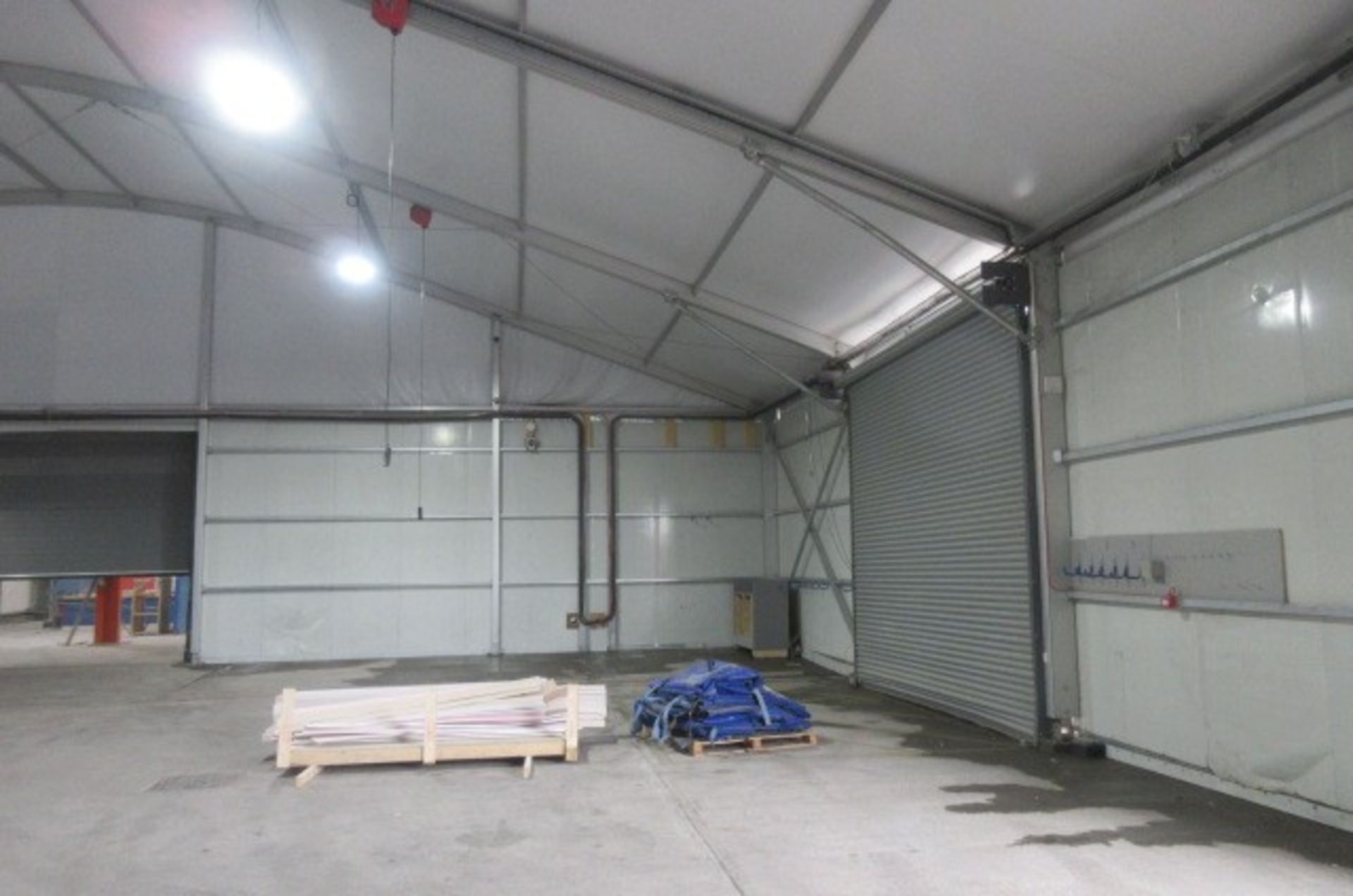 Alloy portal frame temporary building - Image 9 of 11