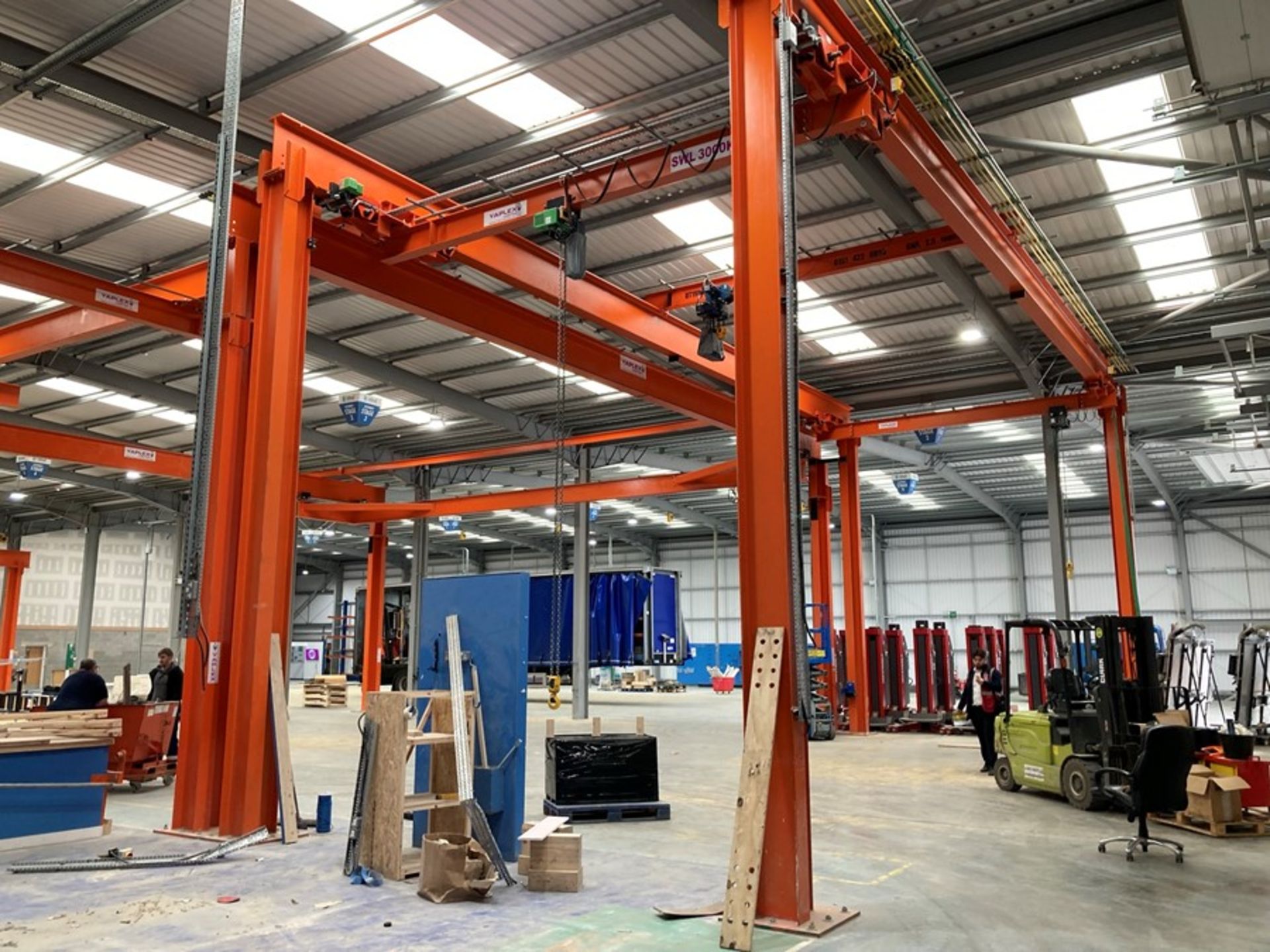 Yaplex RSJ Gantry and remote hoists