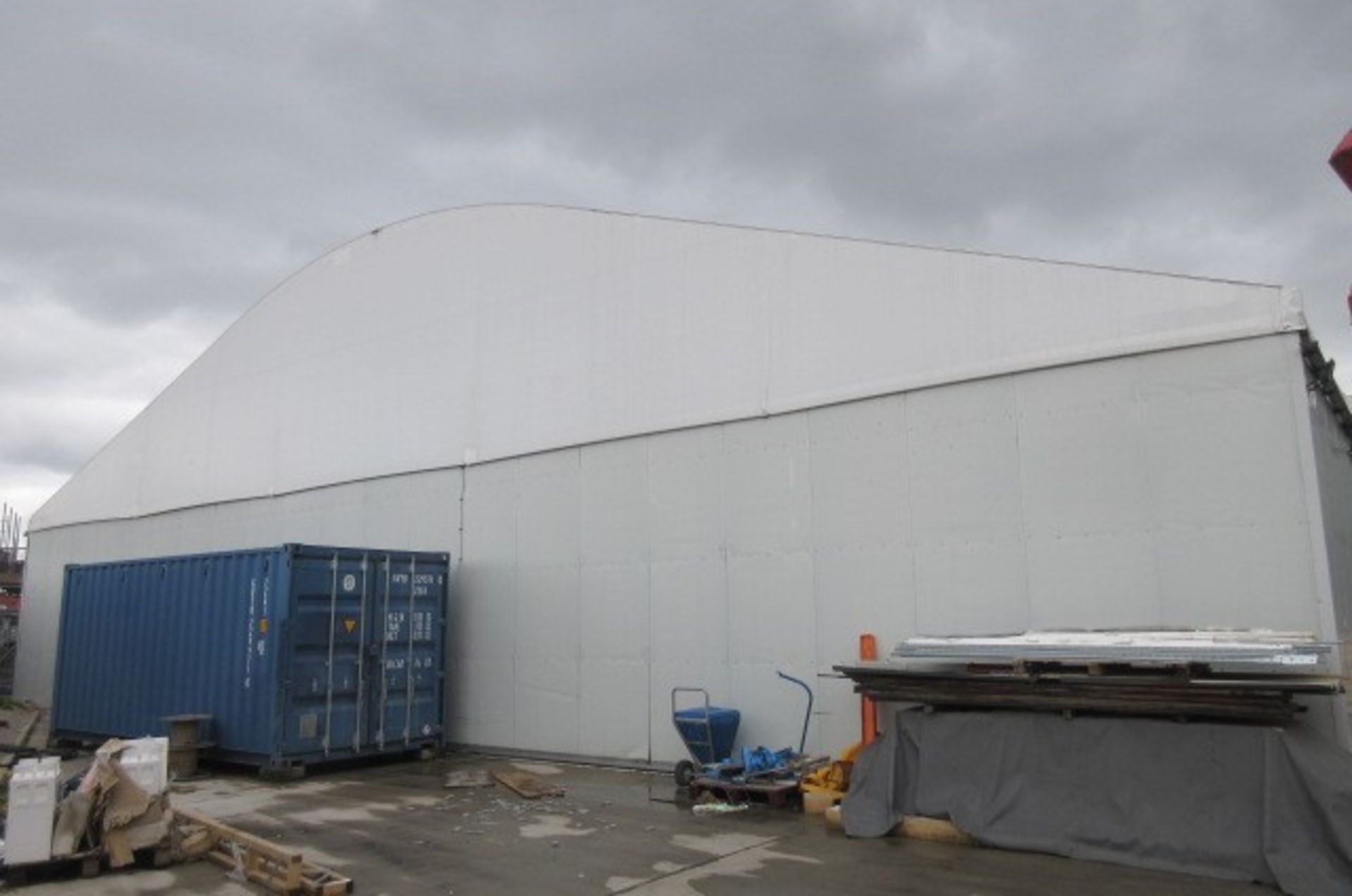 Alloy portal frame temporary building - Image 5 of 11