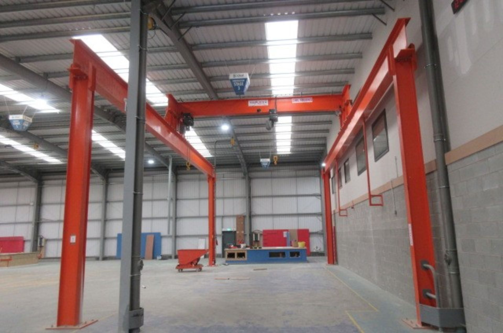 Yaplex RSJ Gantry and remote hoists