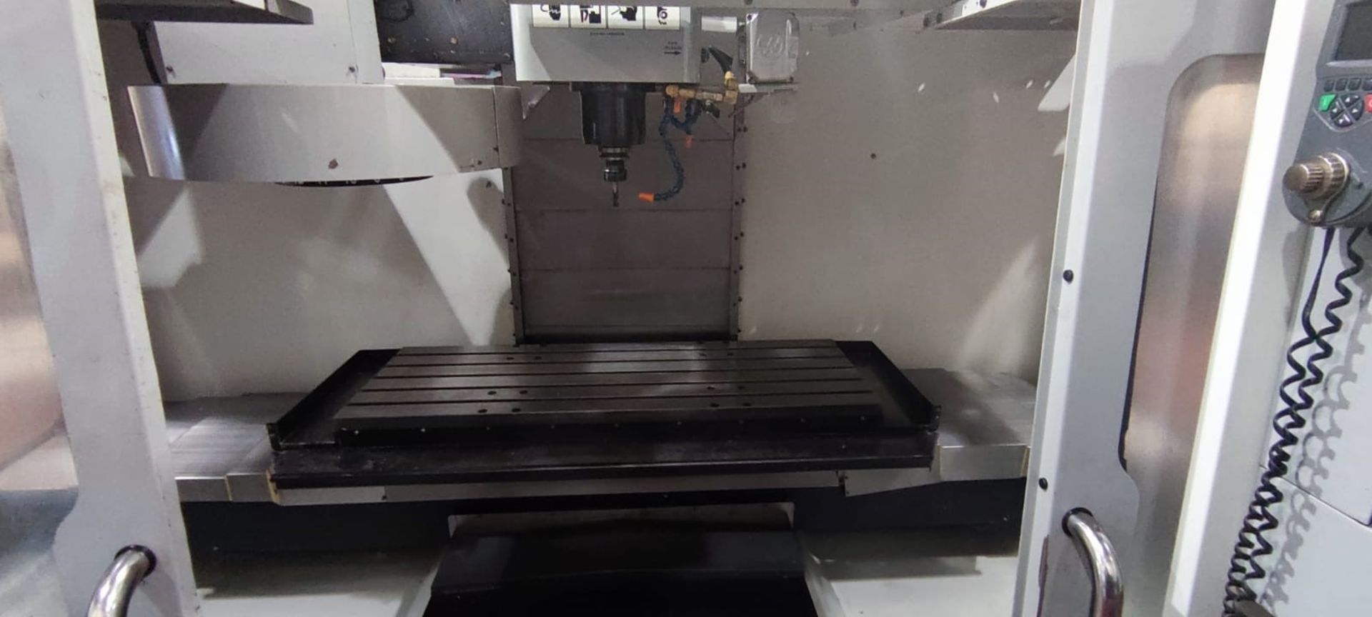 HAAS VF-4 Vertical Machining Centre - Image 4 of 7