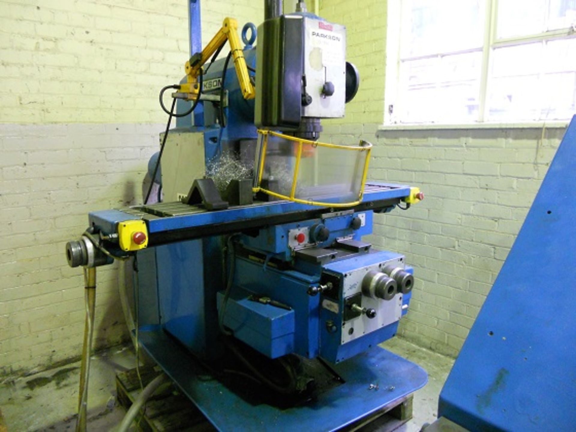 Parkson M1200 Vertical Milling Machine - Image 2 of 4