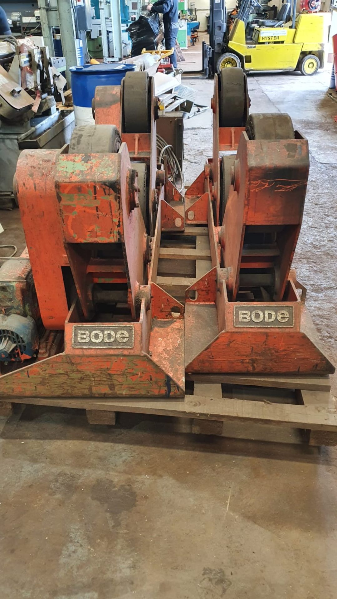 Bode 5 Ton Self Aligning Pipe Rotators (Driven and Idler) - Image 2 of 3