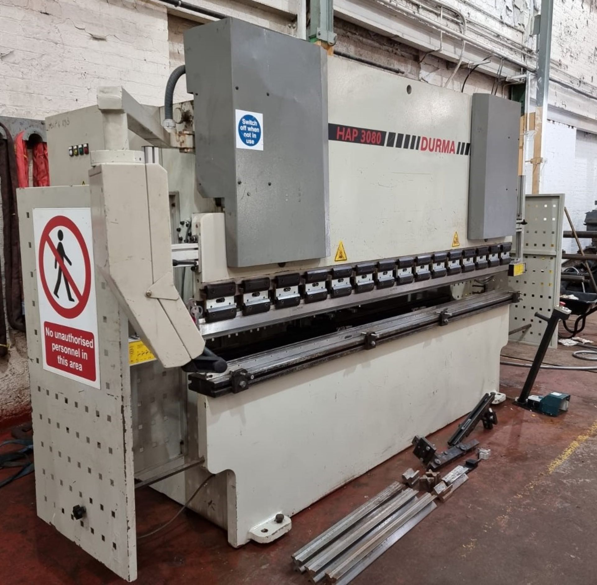 Durma HAP 3080 80 Ton x 3020mm CNC Pressbrake - Image 5 of 13